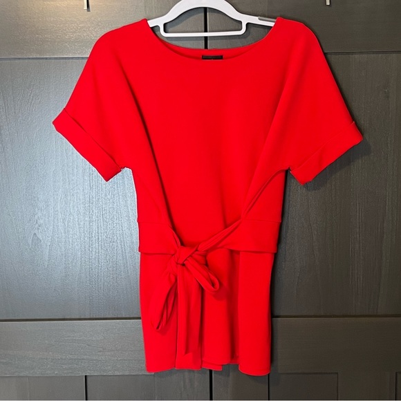 Worthington Red Tie-Front Short-Sleeve Tailored Blouse (Small) - Picture 3 of 8